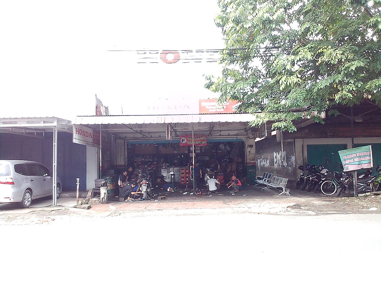 Suasana ServisMotor Depok
